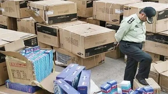 بازداشت 2 قاچاقچی جوان در گیلان / کشف کنترل تلویزیون قاچاق در لنگرود