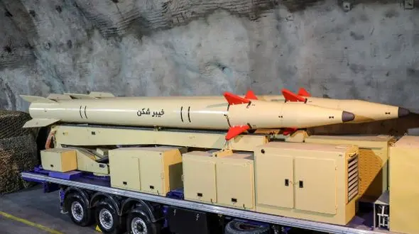 فیلم / انتشار برای اولین بار / لحظات آماده‌سازی موشک‌های ایرانی برای پرتاب به سمت اسرائیل ..