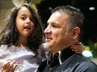 علی دایی: نورا دخترم بهم میگه اگه فوتبالیست نمیشدی ... الان مهندس ساده بودی ... حقوق بگیر ... تو خونه به جای بابا یه چیزی صدام میکنه رو نمیشه بگو چون ...