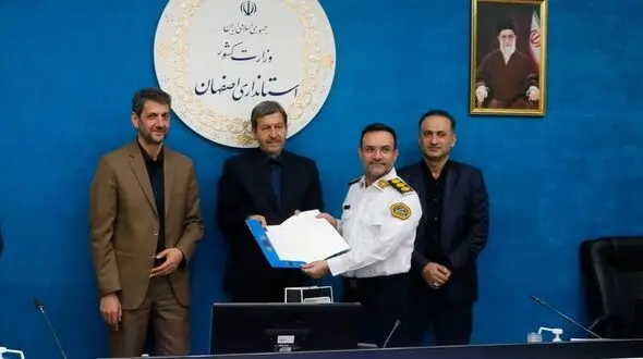 تجلیل استاندار اصفهان از بخش‌های فعال در کاهش تصادفات و تلفات جاده‌ای استان