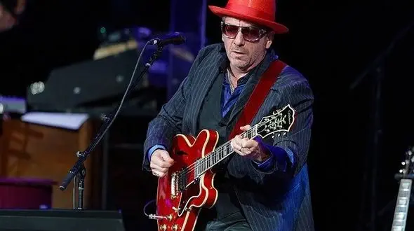 خواننده مشهور به بیماری سرطان مبتلا شد 