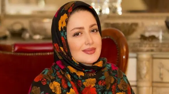 با شیلا خداداد خوش استایل باشید / نگاهی به مانتو مزونی و فوق‌العاده شیک خانم بازیگر که بیانگر هنر و اصالت هنرمند ایرانی است +عکس
