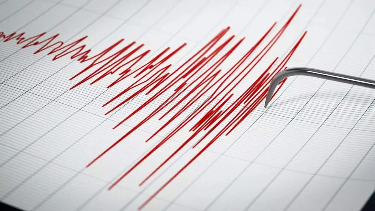 زلزله عمادشهر لارستان را لرزاند