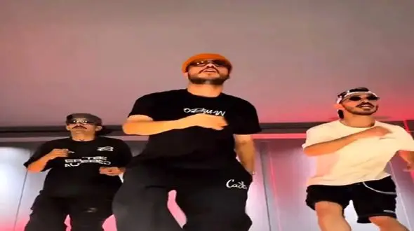 فیلم آواز باشکوه و رقص پسرای خوش انرژی با شمه مره نشناسنی عمو زنجیر باف میرقصن کِر خنده ان لعنتیا