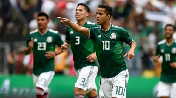 حضور جنجالی ملی پوشان تیم فوتبال مکزیک در یک پارتی قبل از سفر به روسیه ! 