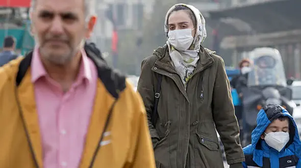 هشدار جدی همزمان با آلودگی هوا و موج ویروس‌ها | فوق‌ تخصص ریه: گروه‌ های حساس از تجمعات دوری کنند