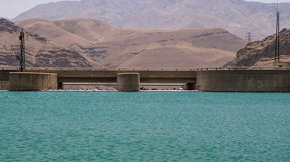 افت دو متری سطح آب زیرزمینی 60 دشت مرکزی ایران /مافیای سد سازی مانع اجرای طرح های اصولی مدیریت آب