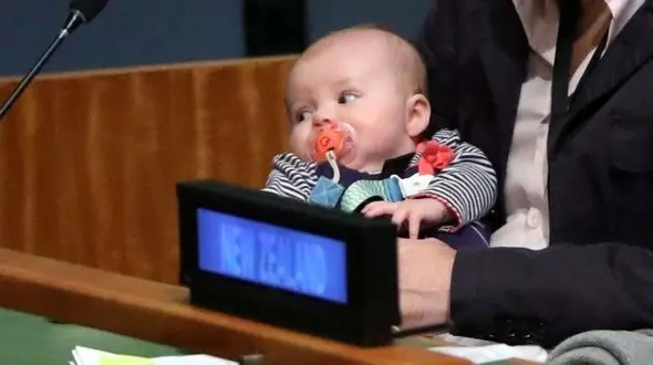 حضور یک نوزاد برای اولین بار در مجمع عمومی سازمان ملل متحد ! + عکس 