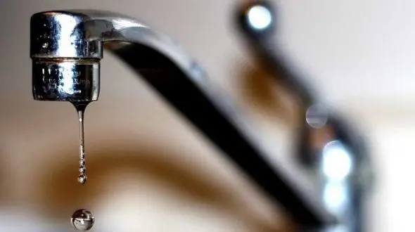 قطع و افت فشار آب در برخی نقاط ارومیه / آبفا آذربایجان غربی: از تمام منابع در حال برداشت آب هستیم