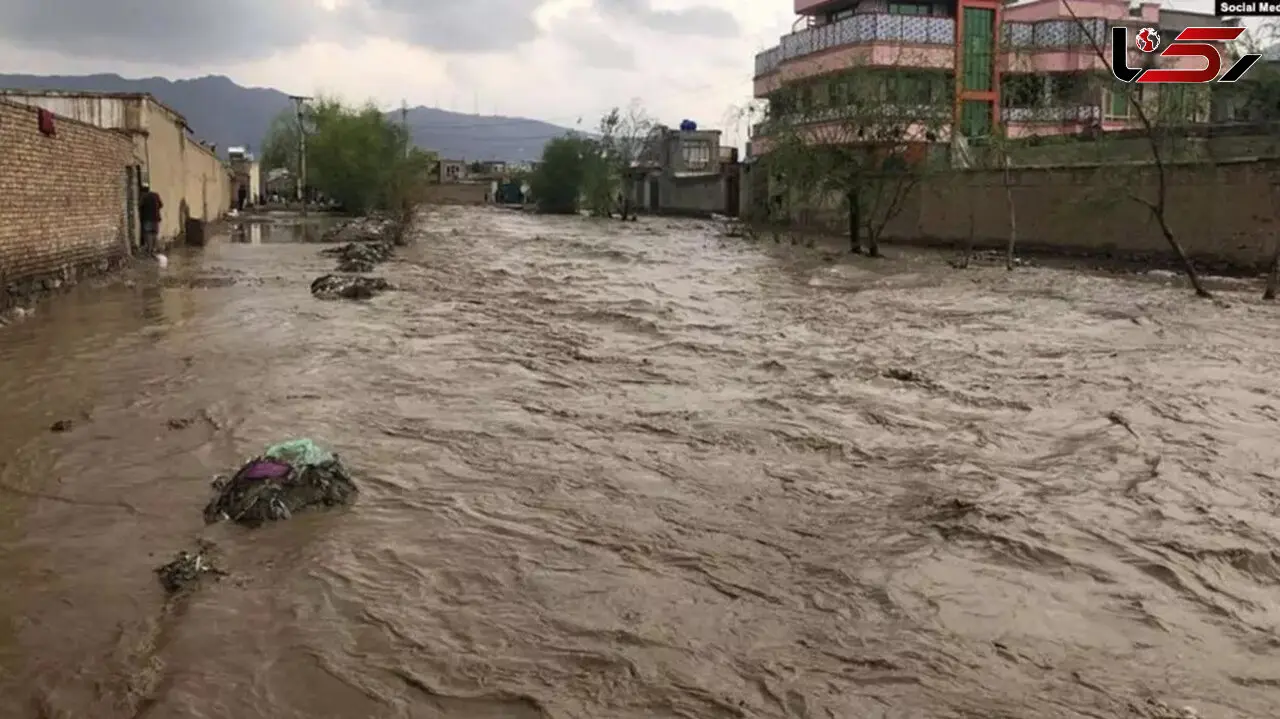 سیل لامرد 12 نفر را با خود برد / 2 کشته تا کنون 