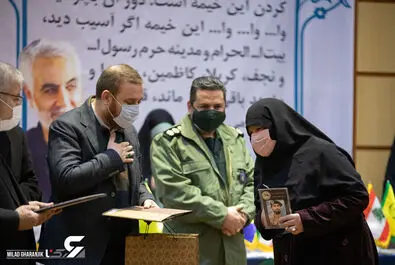مراسم بزرگداشت شهید سلیمانی در دانشگاه آزاد تهران مرکز