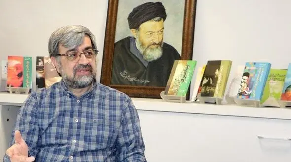 علیرضا بهشتی: اگر پدرم زنده بود شاید از قطار انقلاب پیاده‌اش می کردند