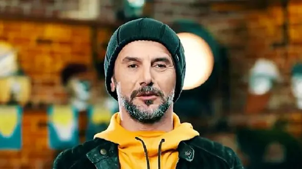  سکانس فوق خنده‌دار از ترکی صحبت کردن امین حیایی/ خیلی خوش اشتها تشریف دارن