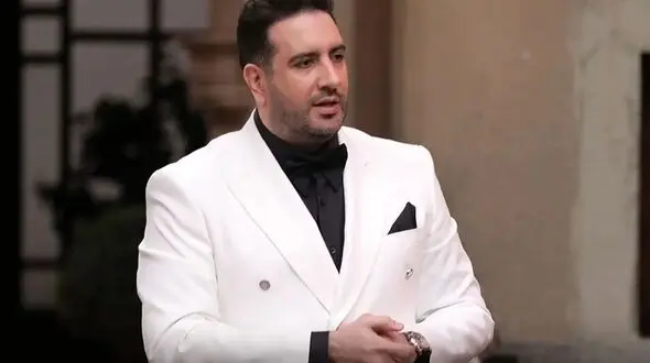 فیلم/ امید حاجیلی از عشقی گفت که هنوز تو دلش زنده‌ست: هنوز شمارش و حفظم ... اگه سارا زنگ بزنه... شاید الان ازدواج کرده باشه..