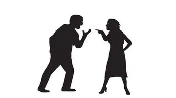 درگیری زوج کرمانشاهی بخاطر سرقت گوشی دخترشان / قاضی وساطت کرد + جزئیات