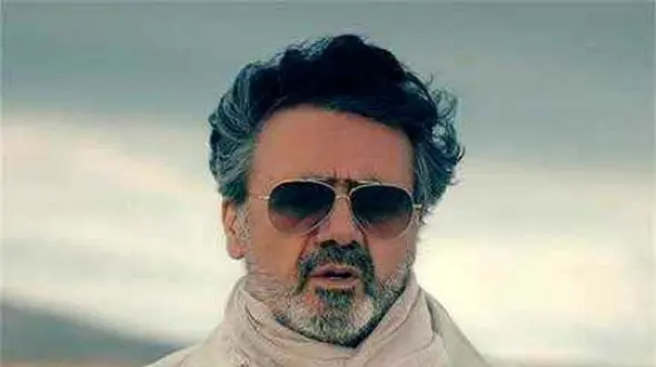 دانلود آواز باشکوه معین ! / آهنگ میخوام ازَت دور شم اما نمیشه  !