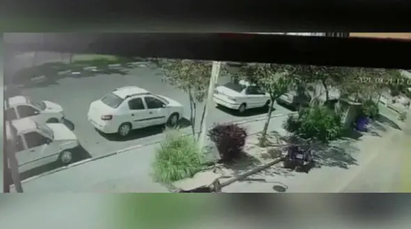 فیلم وحشتناک از لحظه تصادف پژو با خودروها / مشهدی ها شوکه شدند