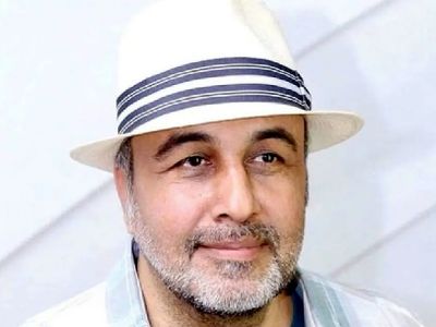 فیلم / آواز شاد / حماسه رضا عطاران بازگر اجل معلق /  با اصرار مادربزرگش با آهنگ ای شاخ تر برقصا چه رقصی کرد !