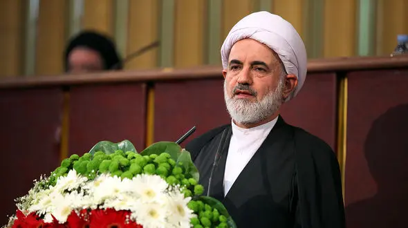 دیرباز، عضو مجلس خبرگان:اکثریت اعضای مجلس خبرگان به گزینه ای که سید باشد و راه رهبری را ادامه دهد رسیده‌اند