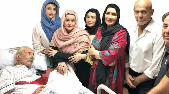 سلفی هایی دردناک بر بالین جمشید مشایخی در بیمارستان! + عکس