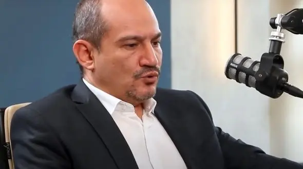 حمزه صفوی : به روسیه بدهکار بودیم درجنگ به ما سوخو 35 نداد/ اس 300 توان زدن جنگنده نسل 5 اسرائیل را ندارد / 400 میلیارد دلار قیمت اس500 است 