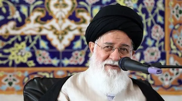  آیت الله علم الهدی: در جوانی پی‌اس تئاتر می‌نوشتم 