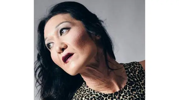 چهره باورنکردنی زن 26 ساله ای که روز تولدش پیرزن شد+عکس