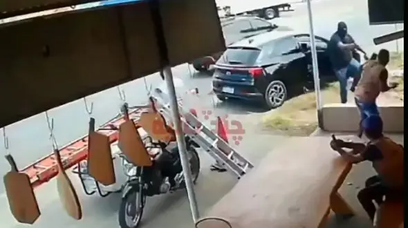 فیلم لحظه قتل رئیس باند مواد مخدر توسط مردان نقاب دار