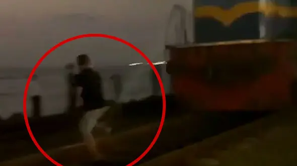 از برخورد مرد جوان با قطار تا حواس پرتی موتور سوار سه ترک