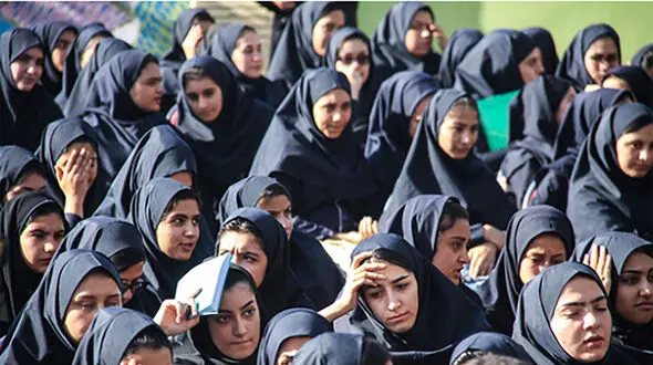 یک جمعیت شناس: ۳۰ درصد دختران دبیرستانی مدرسه نمی روند