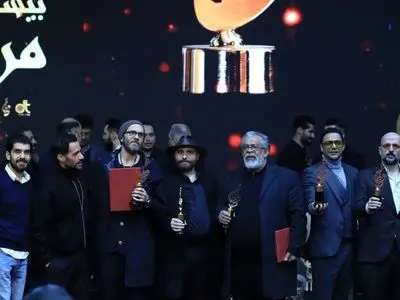 نگاهی به چهره بشاش و خندان برندگان تندیس حافظ 1404: از الیکا عبدالرزاقی و امیرحسین قیاسی تا علیرضا قربانی و رامبد جوان و غزل شاکری