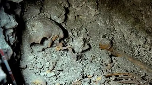 کشف اسکلت سالم ملکه شاههنشاهی+ عکس