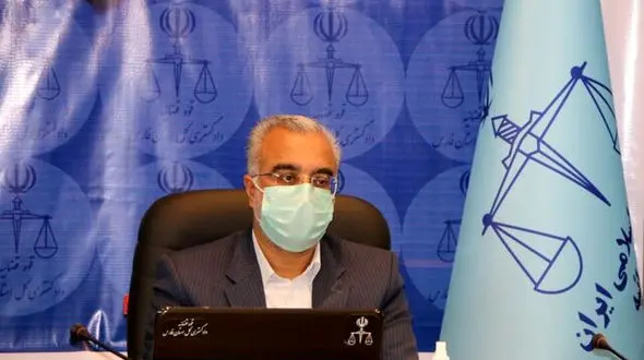 ماجرای سیلی به یک کارگر در شیراز /  قبل از بازی فجر و استقلال رخ داد 