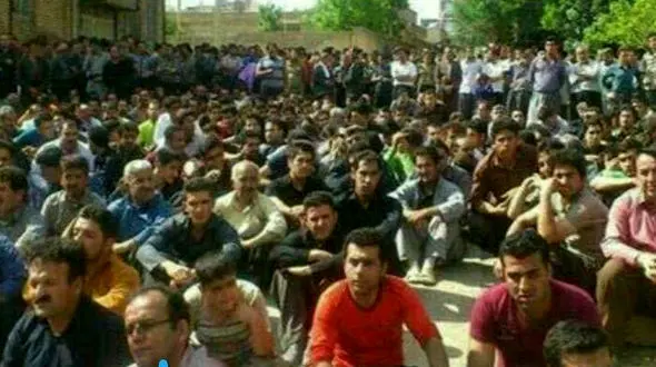 مردم چطور در روانسر جلوی اعدام را گرفتند؟ + عکس و جزئیات