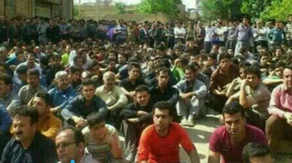 مردم چطور در روانسر جلوی اعدام را گرفتند؟ + عکس و جزئیات