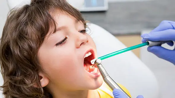 علت پوسیدگی های دندانی زودرس در کودکان چیست؟