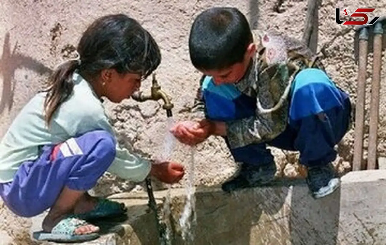 وقتی آب فقط یک ساعت به روستا می‌رسد؛ چشم‌انتظاری مردم روستایی از مهرستان برای کمک خیران + فیلم