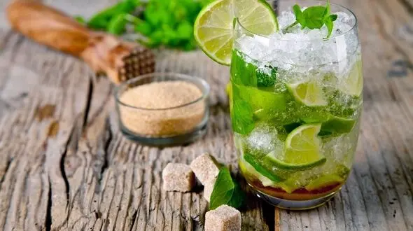 شربت سکنجبین نوشابه ای طبیعی و مفید