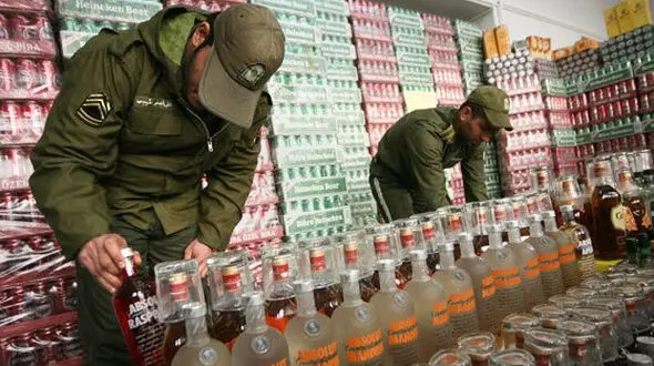 560 بطری از انواع مشروبات خارجی و دست‎ساز کشف شد