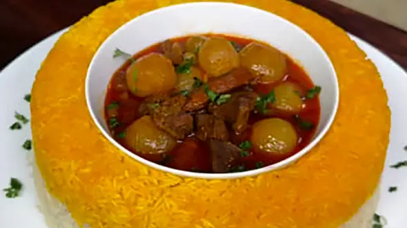 طرز تهیه غذای ترکیه ای به اسم خورشت گوشت و پیاز + فیلم