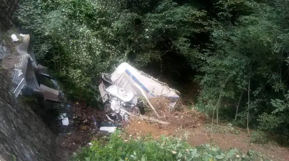 سقوط بونکر به دره +عکس