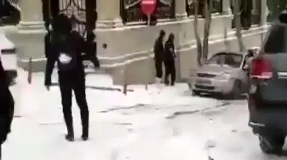 سرسره بازی ماشین ها در شمال تهران / 3 فیلم کوتاه