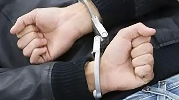 دستگیری سارقان محتویات خودرو در شوش
