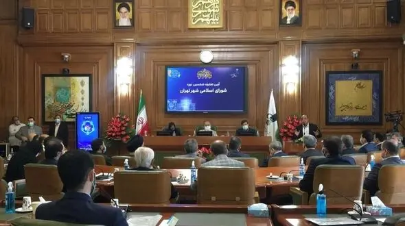 آقای "چمران" از دایره لغات مودبانه تری استفاده کنید 