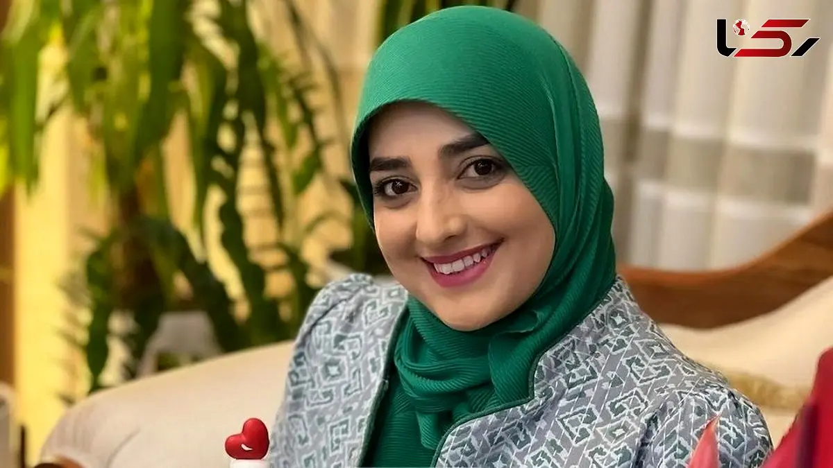 عکس / مانتوی کوتاه  ستاره سادات قطبی خانم مجری محجبه صداو سیما / ستاره خانم استایل عوض کرد؟!