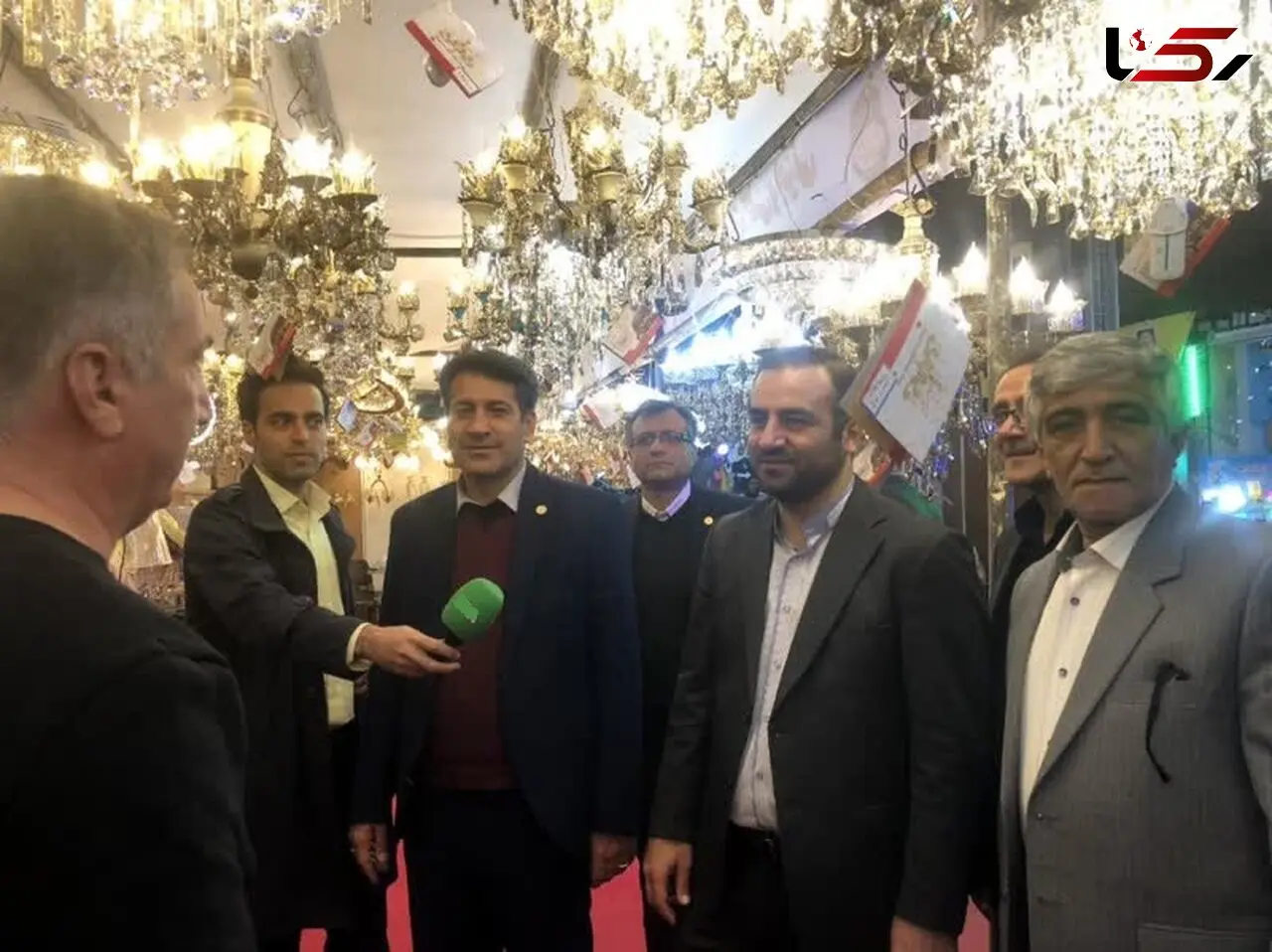 همدان شهر چلچراغ ها شد / آغاز به کار  بیست و سومین نمایشگاه صنایع روشنایی و لوستر

