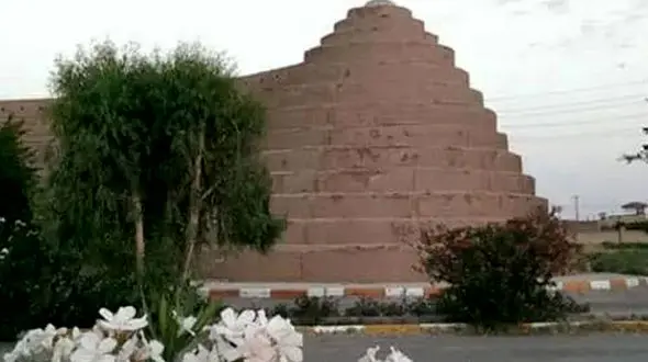 از یخدانهای دوقلو در سیرجان تا زیبایی مشکین شهر استان اردبیل