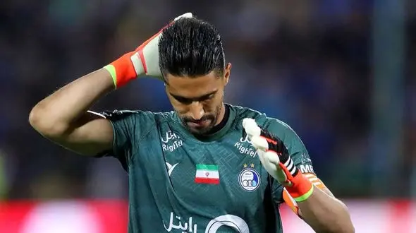 تراکتور به سراغ کاپیتان استقلال رفت/ سیدحسین حسینی از عشق یک طرفه خسته شد