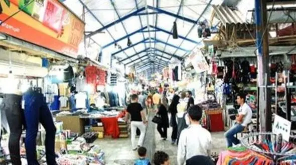 چرا ایرانیان علاقه به خرید کالاهای خارجی دارند؟
