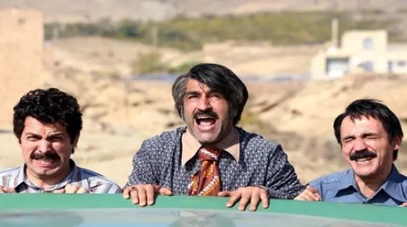 فیلم / بازیگر سریال زیرخاکی: شنیده‌ام که ساختمان شیشه‌ای صداوسیما رو می‌خواهند بازسازی کنند به نظر من...